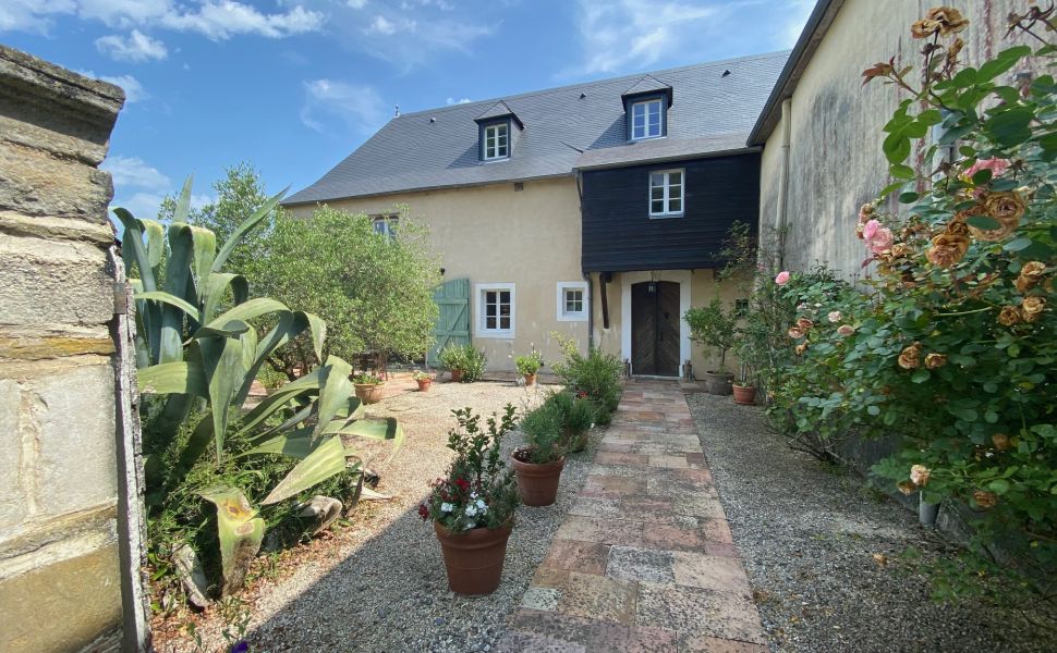 French property for sale - FCH1133